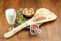 日替りカレー・ナンorターメリックライス