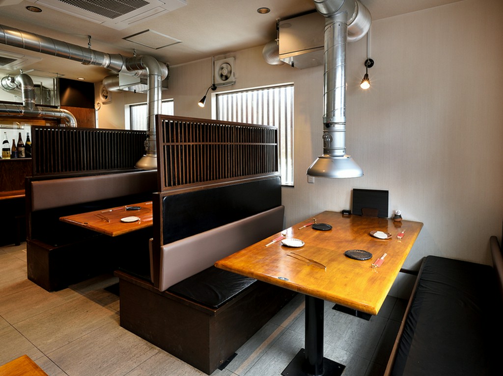 ファミリーでの食事も安心な快適空間