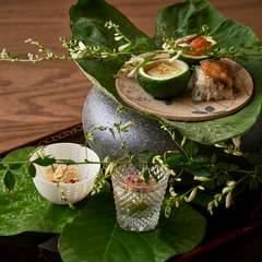 全国の旬食材と京野菜を揃え、フレンチ懐石の真髄を披露