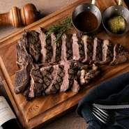 ・アミューズ

・アペタイザー

・スープ＆ブレッド

・フィッシュ

・ミート

・デザート

・コーヒーor紅茶