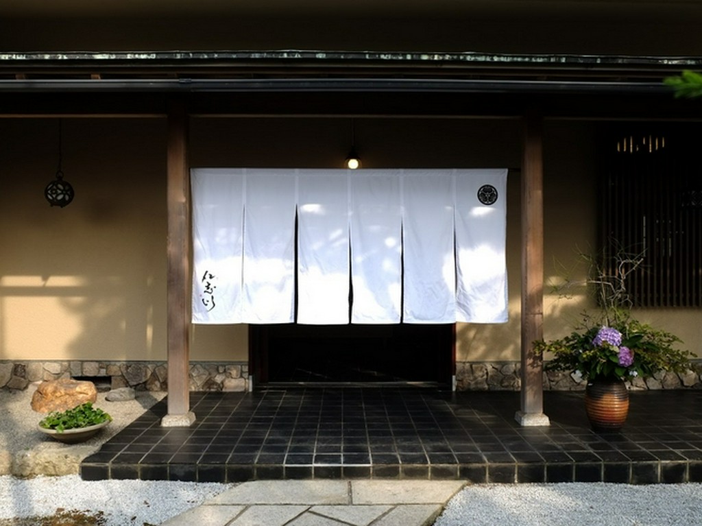 訪れる者の心を和やかにしてくれる、趣き溢れる邸宅が見どころ