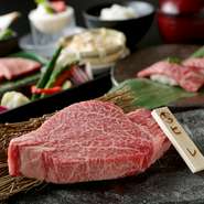 迫力のある厚みと存在感。繊細で旨味が凝縮した厳選ヒレ肉をお愉しみください。