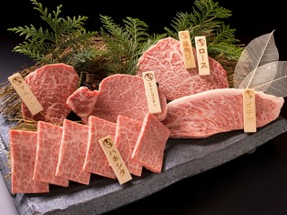 希少な部位もふんだんにご提供『ヒレ家限定スペシャル盛り』