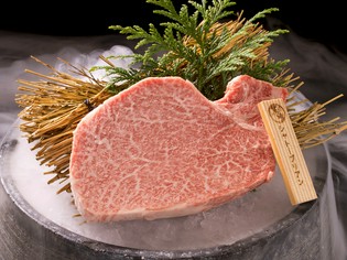 適度にサシが入った「最とびシャトーブリアン」