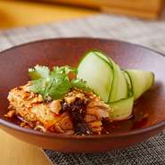 ハーフサイズ　800円
9 月 1 日よりアラカルトのみご注文の場合、アラカルトチャージを別途 7％頂戴いたします。