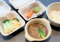 17:00～22:00受付

■中国菜の炒め(中国野菜)
■フカヒレ餡かけご飯
■おまかせ点心2種