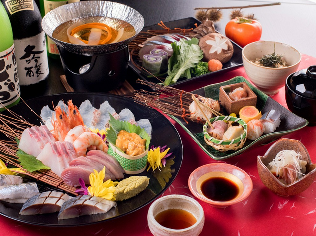 舌も目も満足させるコースで満足度の高い女子会を