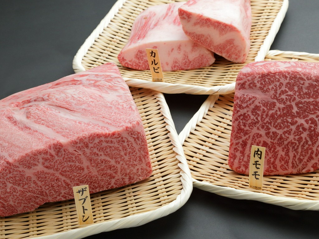 精肉店から仕入れる最高の和牛