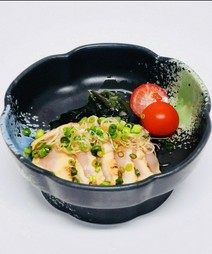 オリーブ地鶏のタタキポン酢