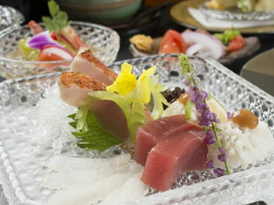 近海で獲れる市場直送の魚を提供『季節の魚のおつくり』