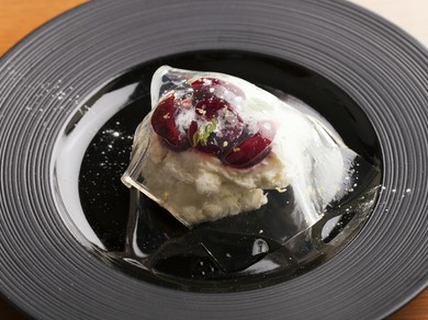 ワインとともに楽しみたい、独創的なフレンチ