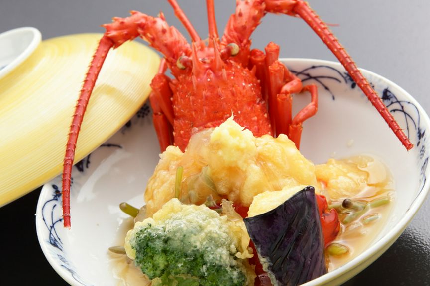 濃厚な旨みと上品な甘さを併せ持つ海老の王様「伊勢海老」