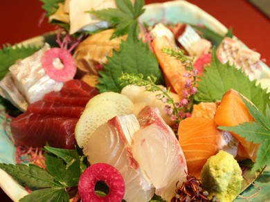旬の魚介や常陸牛でつくる絶品料理コース