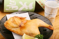 ジューシーな肉汁が楽しめる『若鶏半身焼き』