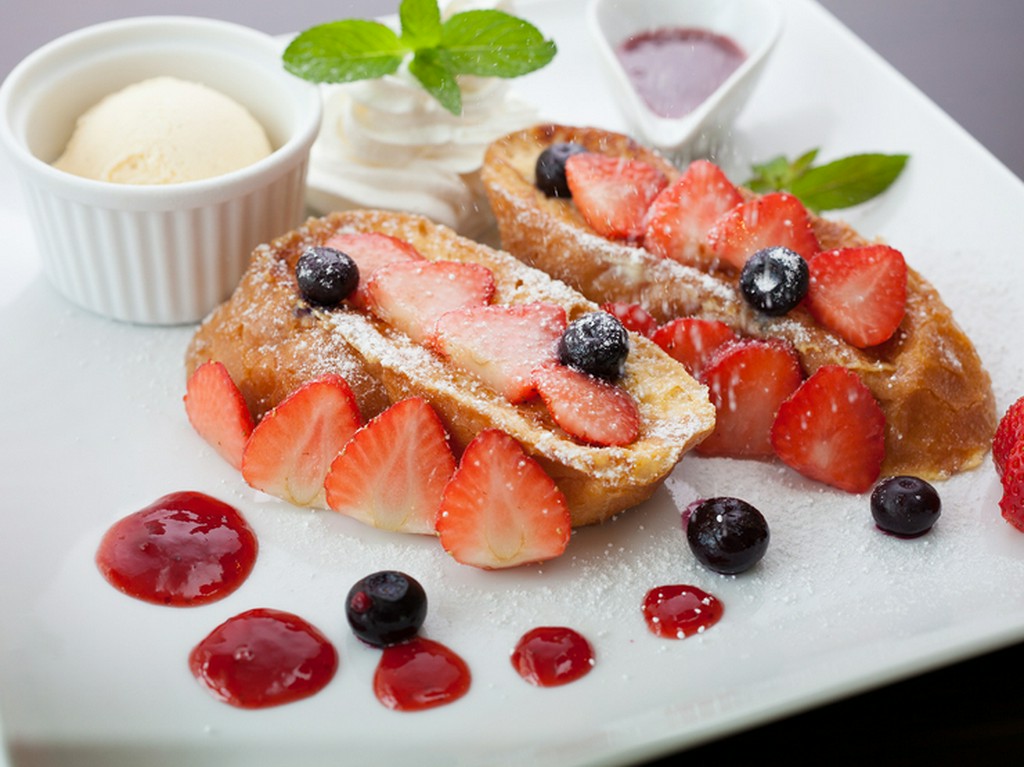 一晩卵液に浸けて焼く『フレンチトースト』