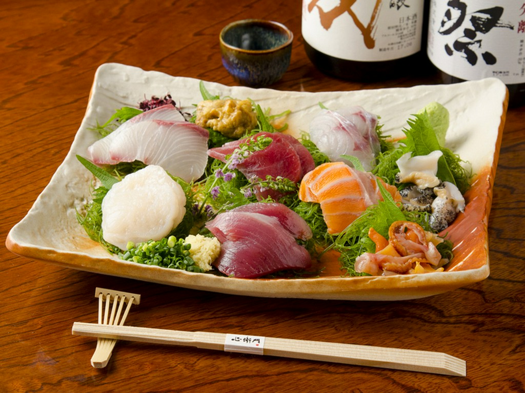 全国の旬魚介を満喫できる! 最高の酒の肴『お刺身盛り合わせ』