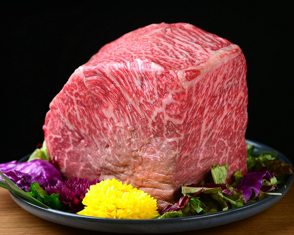 A5ランクの黒毛和牛や、新鮮なホルモンにこだわり