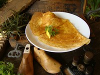 珈琲と一緒に食べたいデザートをテーマに作りました。アカシアのハチミツ、こんがりバター風味、素材の味をお楽しみください。