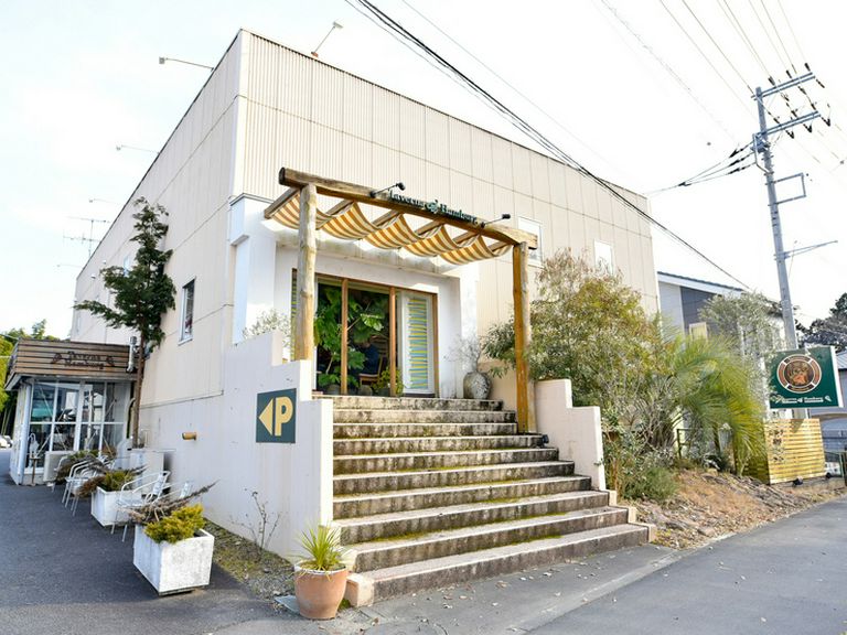 水戸ICから車で10分ほどの場所にある【タヴェルナハンバーグ】