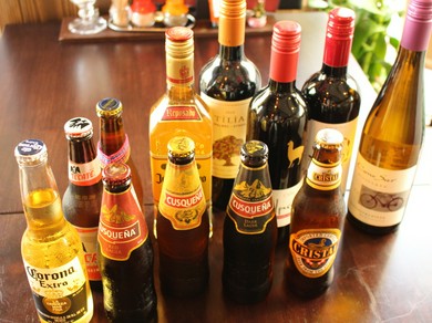 南米産のお酒が色々。ビール、ワイン、テキーラなど20種類以上