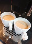 Saisonブレンドの特製コーヒーです。香り、酸味、苦味の見事な調和。ランチタイムはお食事された方にサービスで楽しむ事ができます。2杯目以降のご注文は¥200頂戴いたします。