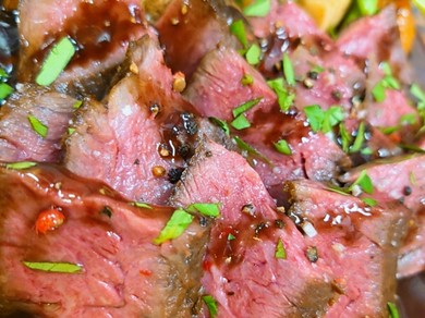 ハンガリー産マグレ鴨のロティ オレンジソース
