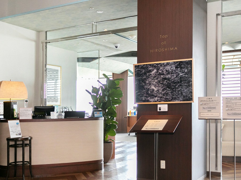 ホテルの最上階にある、素敵なホテルレストラン