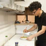 焼肉は鮮度が命。お肉はご注文をお受けしてからなるべく迅速丁寧に、お客さまのもとへお届けすることを心がけています。