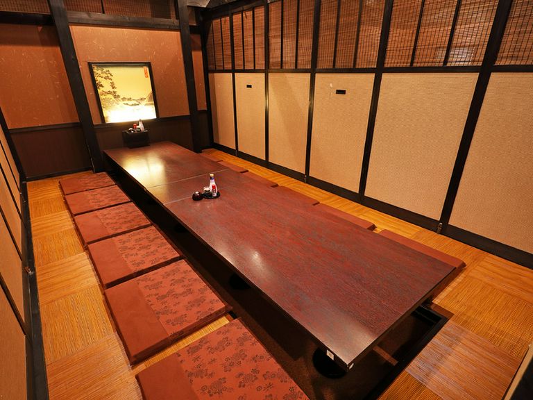 さまざまな種類の個室があるので、大切な人をもてなすのに最適