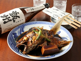 元漁師のオーナーも納得。酒もごはんも進む、優しい味わいの煮魚『煮物各種』