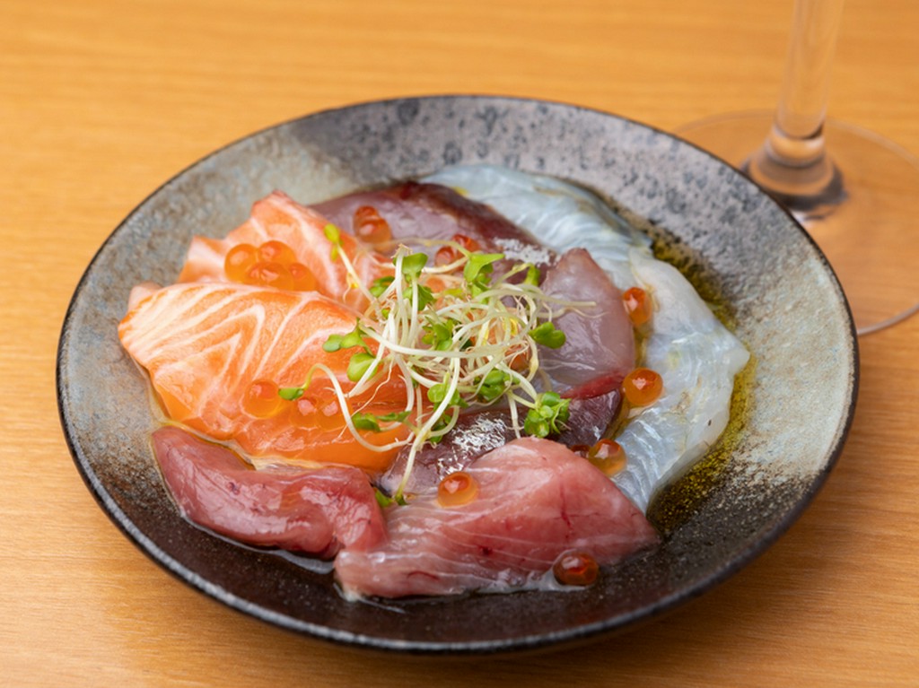 敦賀の海から届く「鮮魚」を使った逸品※料理は一例『カルパッチョ』