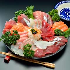 まずはこれ！　漁師が選ぶ極上の海の幸『刺身盛合せ』