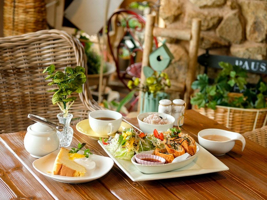 季節の食材をふんだんに使ったこだわりメニュー