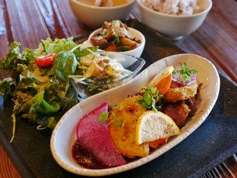 そるとページ Salt (ソルト) 生駒/ファミリーレストラン ネット予約可 | ヒトサラ