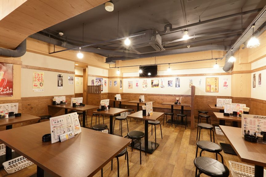 地下1階は50人の団体で貸切可能