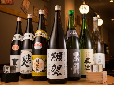 辛口を中心に、各種の日本酒を品揃え