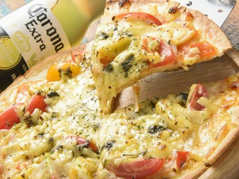 トマト・チーズ・生地の絶妙なバランスがクセになる『ピザ』