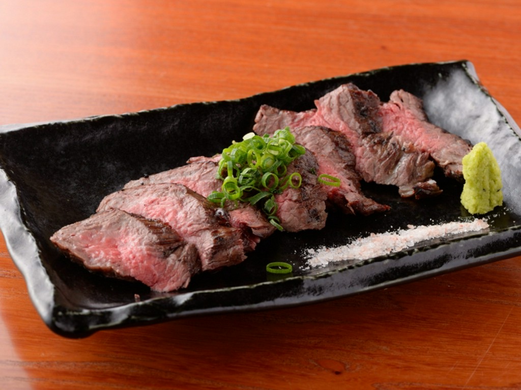 レア感を残した肉の味をしっかり楽しめる『上州牛ロースト』