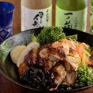 ドリンクメニューが豊富なので、多彩な飲み方・楽しみ方ができます。特に焼酎と日本酒が充実しており、仕入れ次第では蔵出しの珍しいお酒にもありつけます。ノンアルコールもあるのでお酒が苦手な方でも楽しめます。