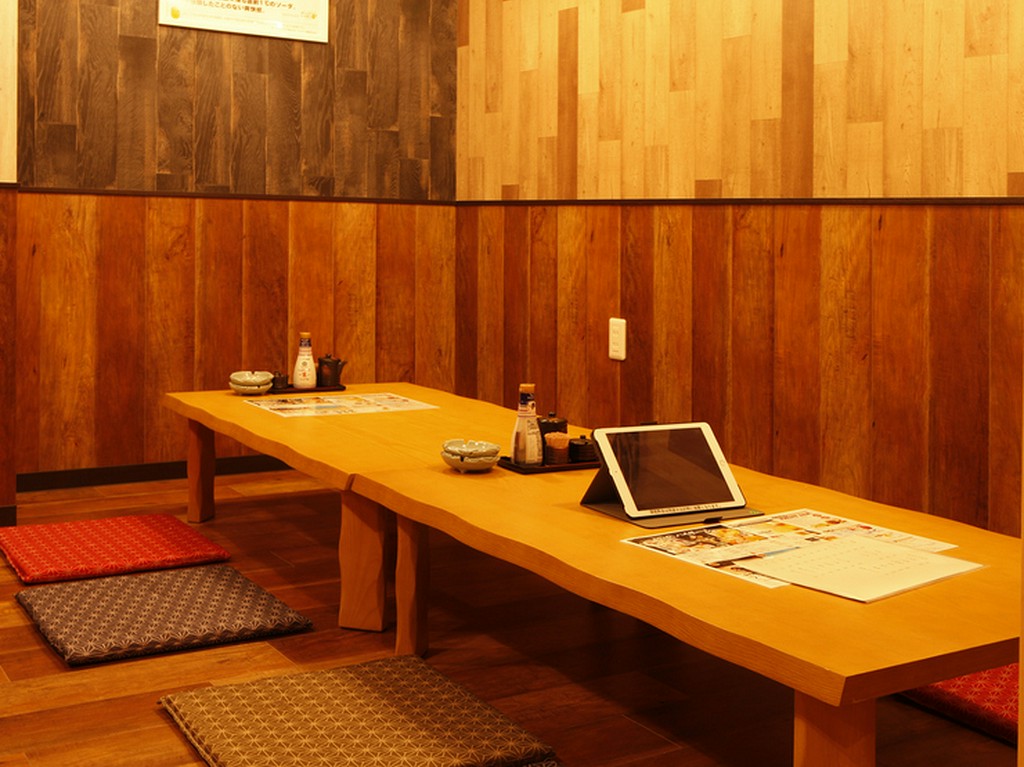 ほっこり座敷でガールズトークが盛り上がる