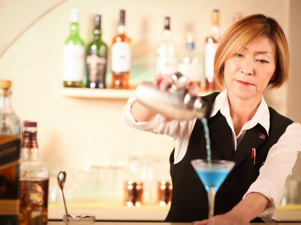 会話とお酒を楽しんでいただきたい