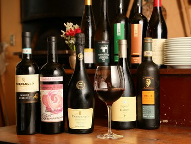 北から南まで、バラエティ豊かなイタリアワインが勢揃い