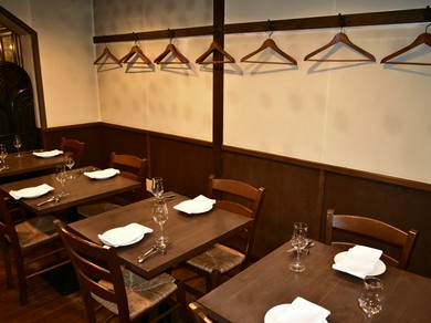 お洒落な店内で愉しむ、しっとりとした大人のデート