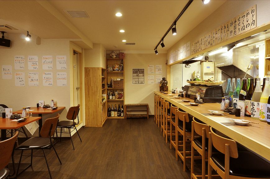 カウンター席でまったりと過ごす、1人の充実した時間