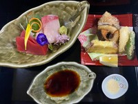 ◎メイン料理(お肉orお魚)をお選びいただけます。
3500円(税込)
◎メイン料理(お肉とお魚)両方つきます。
4500円(税込)

【魅力特典】
・ワンドリンクサービス
・誕生日特典あり(2日前までの予約必要)身分証明書提示