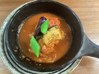 ●県産鶏のタンドリーチキン…¥1500(税込)
●県産豚の生姜焼き…¥1600(税込)
●豪州産サーロインのステーキ…¥2500(税込)※大人料金のみ