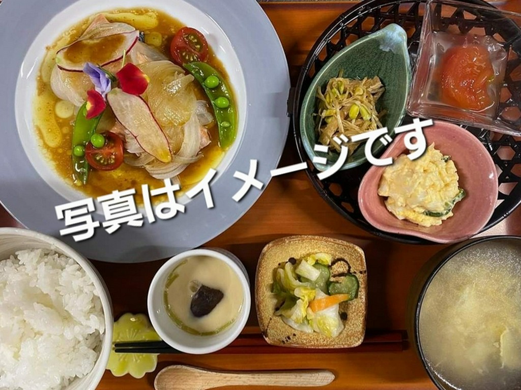 肉or魚膳(お好きなﾒｲﾝ料理を1品か2品選べる、組み合わせ自由)