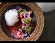 ・アミューズ
・季節の前菜（魚）
・メイン料理（肉）
・季節のデザート
・小菓子
・食後のお飲物