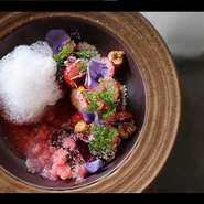 ・アミューズ
・季節の前菜（魚）
・メイン料理（肉）
・季節のデザート
・小菓子
・食後のお飲物