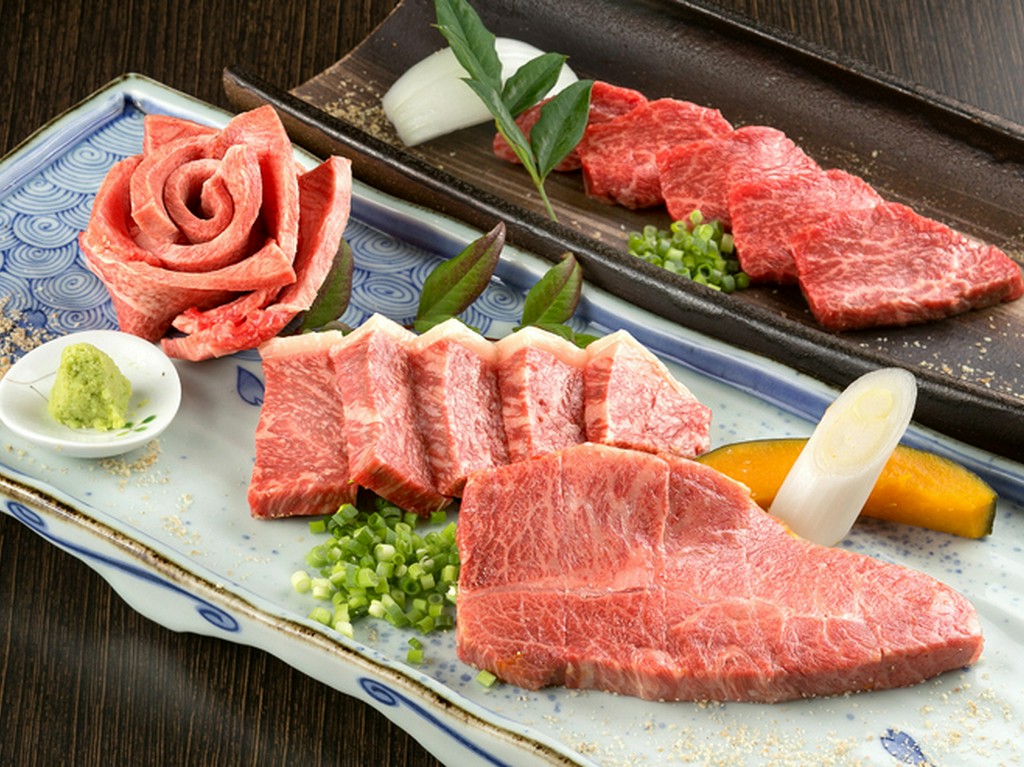 最高潮の旨みに熟成した『イチボ』など、〝食べ頃をつくる”肉